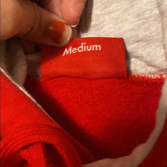 Supreme Hoodie - Picture 3 of 4